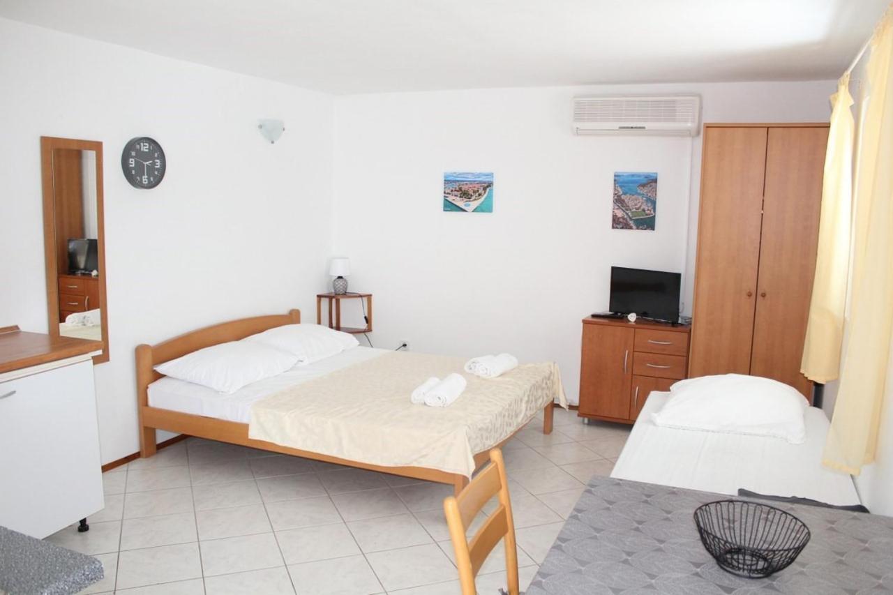 Apartments Ada Primošten Exterior foto